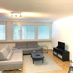 Xl City Center Apartment-Contactless Check-In